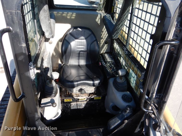 image for item GH9199 2006 Caterpillar 277B  tracked skid steer loader