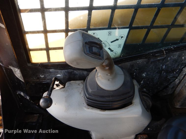 image for item GH9199 2006 Caterpillar 277B  tracked skid steer loader