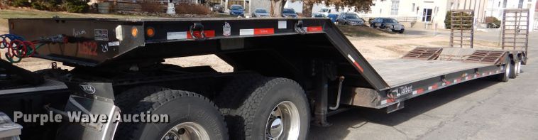 image for item GH9200 2016 Talbert TDW-35-FG-T1-DVTL  drop deck equipment trailer