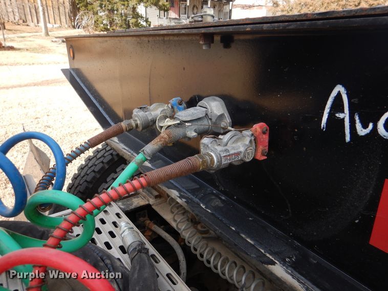 image for item GH9200 2016 Talbert TDW-35-FG-T1-DVTL  drop deck equipment trailer