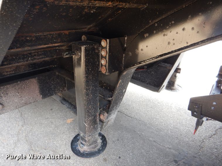 image for item GH9200 2016 Talbert TDW-35-FG-T1-DVTL  drop deck equipment trailer