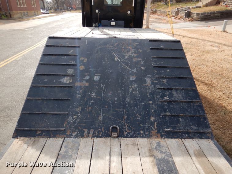 image for item GH9200 2016 Talbert TDW-35-FG-T1-DVTL  drop deck equipment trailer