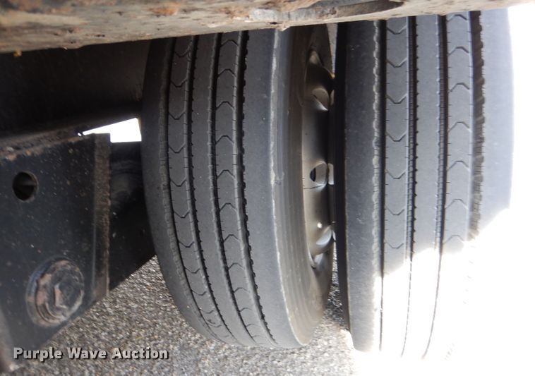 image for item GH9200 2016 Talbert TDW-35-FG-T1-DVTL  drop deck equipment trailer