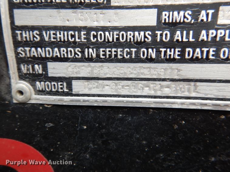 image for item GH9200 2016 Talbert TDW-35-FG-T1-DVTL  drop deck equipment trailer