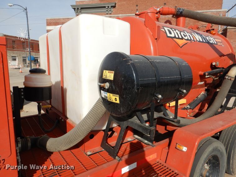 image for item GH9201 2018 Ditch Witch FX30  vacuum excavator