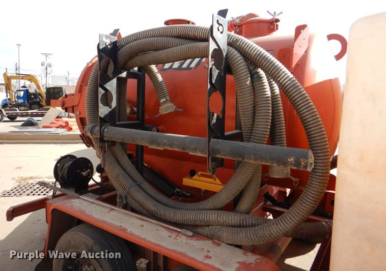 image for item GH9201 2018 Ditch Witch FX30  vacuum excavator