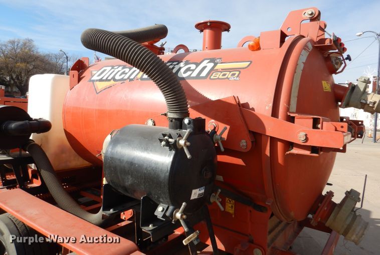 image for item GH9201 2018 Ditch Witch FX30  vacuum excavator