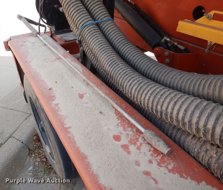 image for item GH9201 2018 Ditch Witch FX30  vacuum excavator