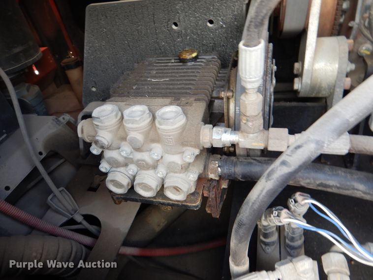 image for item GH9201 2018 Ditch Witch FX30  vacuum excavator