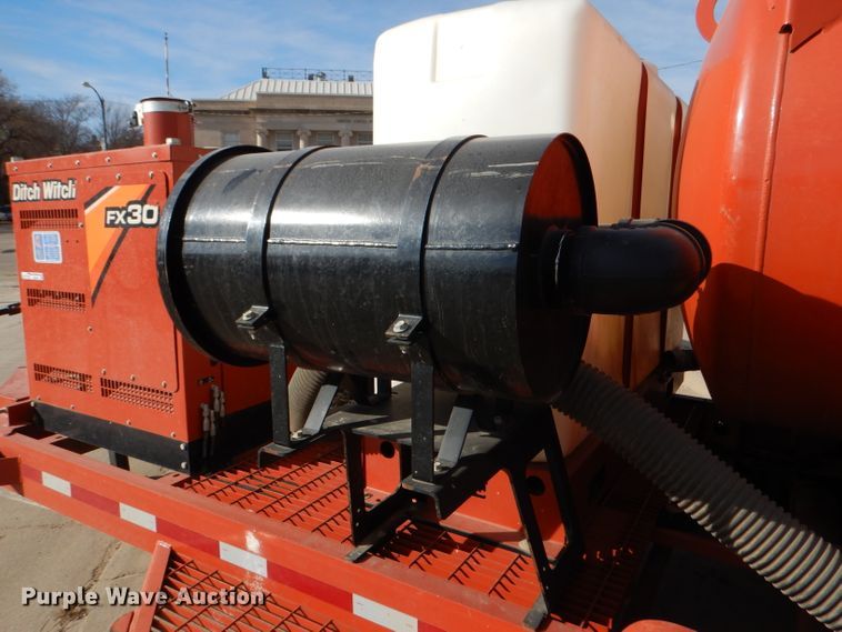 image for item GH9201 2018 Ditch Witch FX30  vacuum excavator