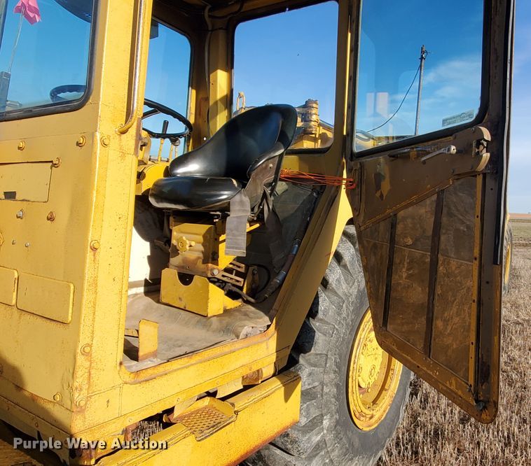 image for item GK9982 1980 Caterpillar 613B  elevating scraper