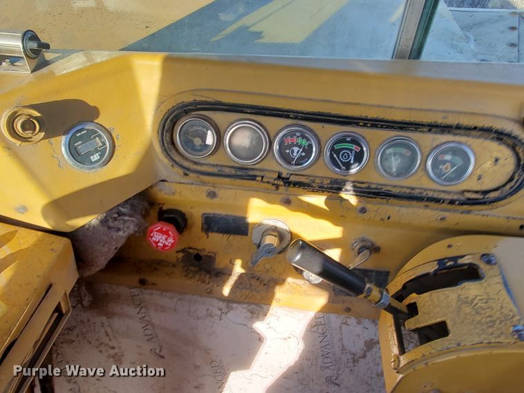 image for item GK9982 1980 Caterpillar 613B  elevating scraper