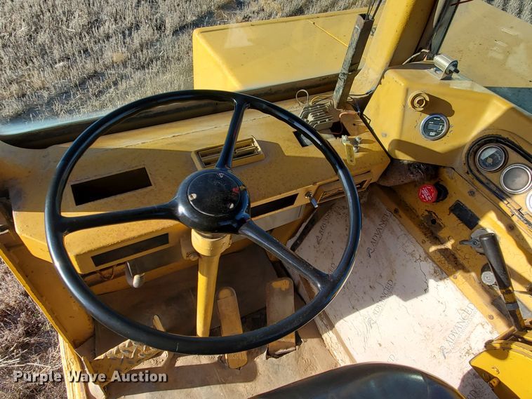 image for item GK9982 1980 Caterpillar 613B  elevating scraper