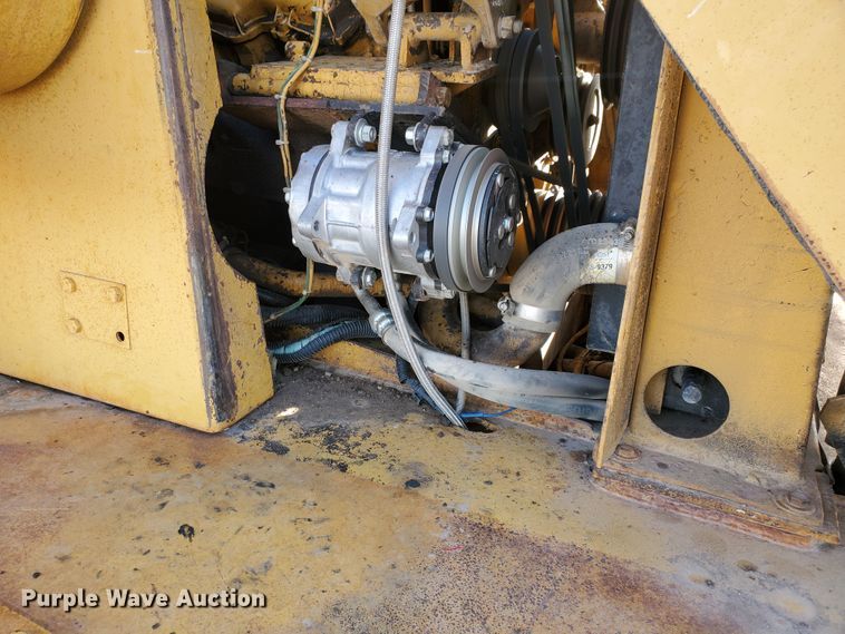 image for item GK9982 1980 Caterpillar 613B  elevating scraper