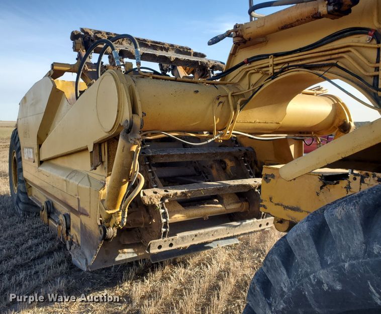 image for item GK9982 1980 Caterpillar 613B  elevating scraper