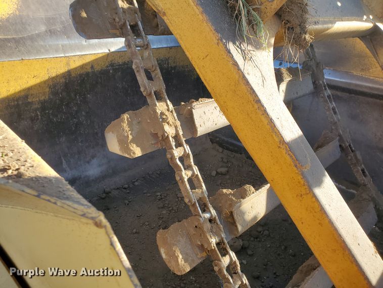 image for item GK9982 1980 Caterpillar 613B  elevating scraper