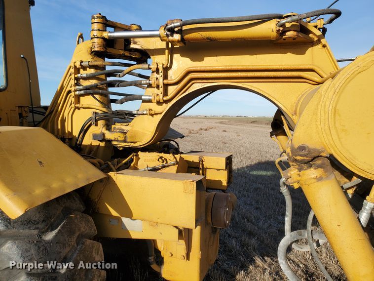 image for item GK9982 1980 Caterpillar 613B  elevating scraper