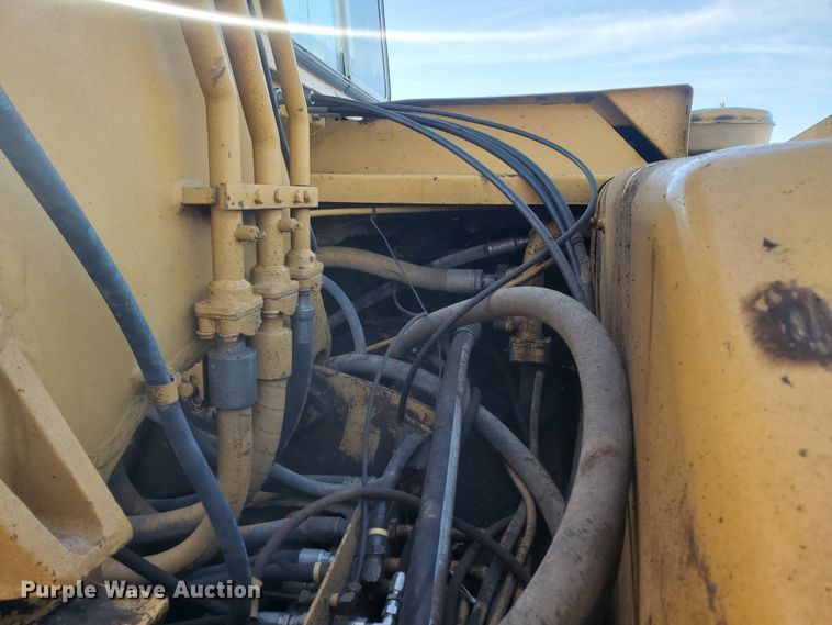 image for item GK9982 1980 Caterpillar 613B  elevating scraper