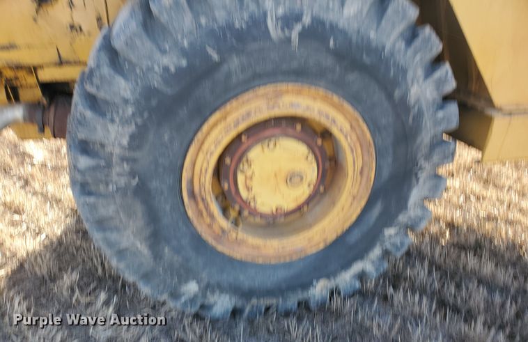 image for item GK9982 1980 Caterpillar 613B  elevating scraper