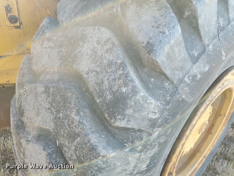 image for item GK9982 1980 Caterpillar 613B  elevating scraper