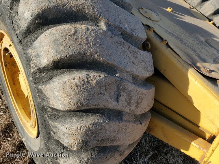 image for item GK9982 1980 Caterpillar 613B  elevating scraper