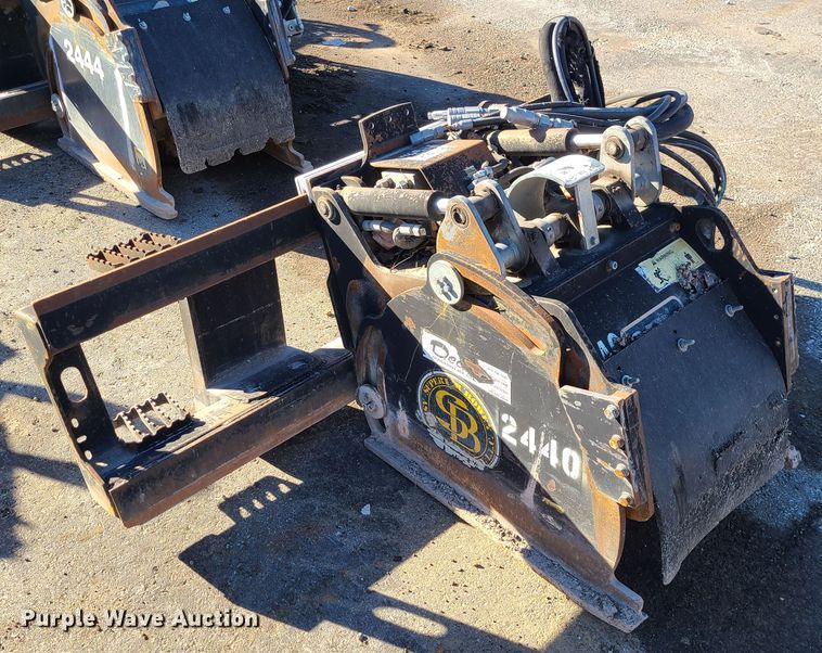 image for item GO9259 Caterpillar PC205 18"W skid steer cold planer