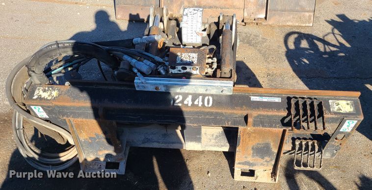 image for item GO9259 Caterpillar PC205 18"W skid steer cold planer