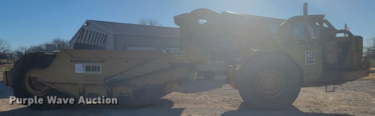 image for item HF9259 Caterpillar 621  scraper