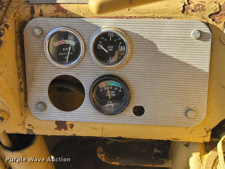 image for item HF9259 Caterpillar 621  scraper