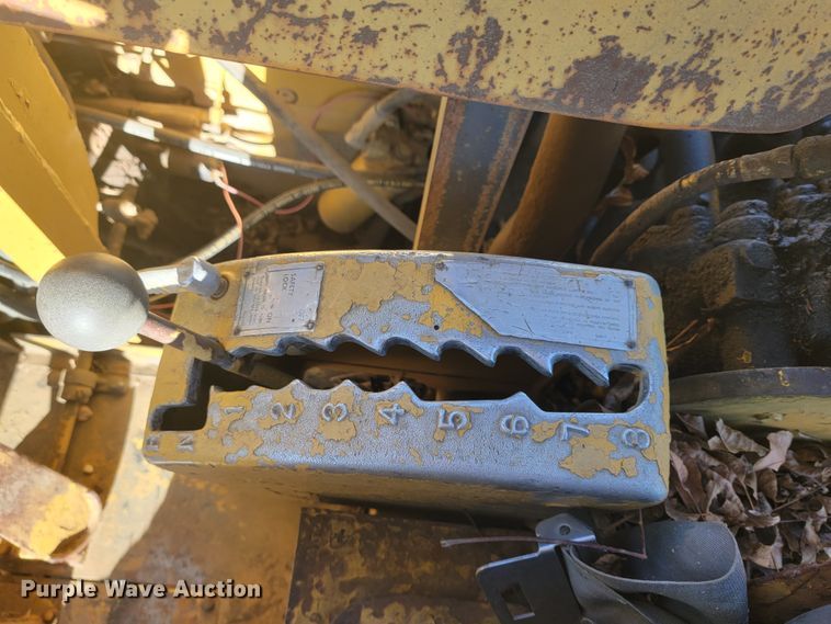 image for item HF9259 Caterpillar 621  scraper