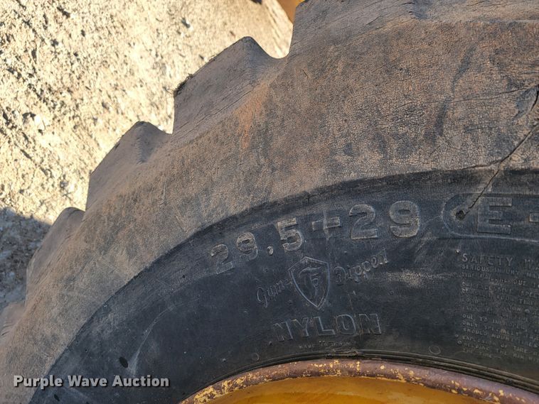image for item HF9259 Caterpillar 621  scraper