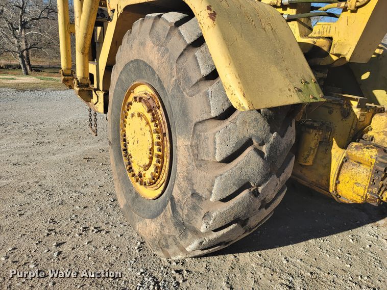 image for item HF9259 Caterpillar 621  scraper