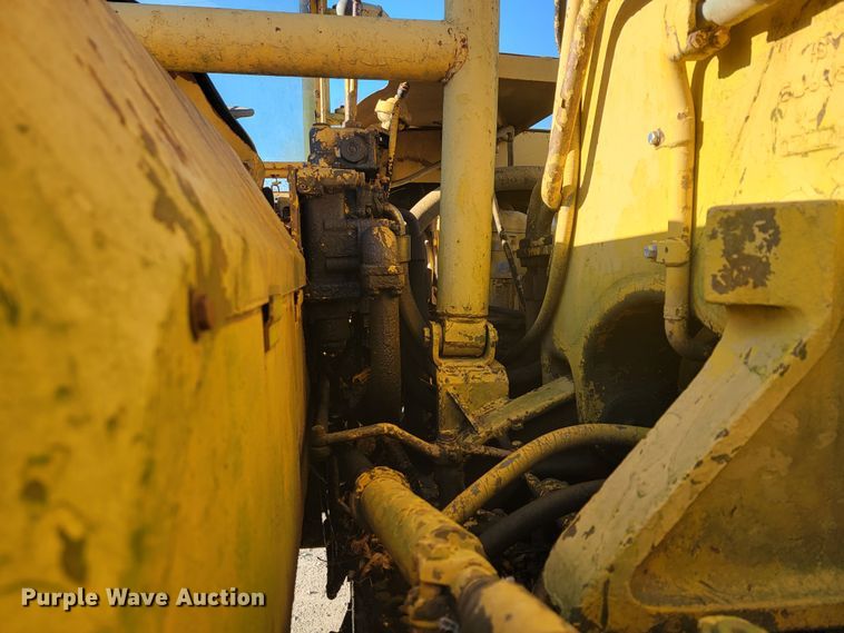 image for item HF9259 Caterpillar 621  scraper