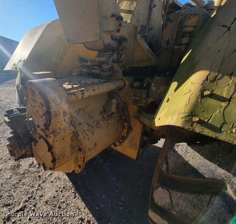 image for item HF9259 Caterpillar 621  scraper