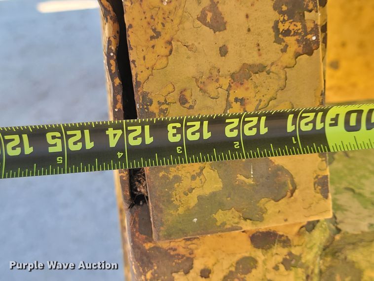 image for item HF9259 Caterpillar 621  scraper