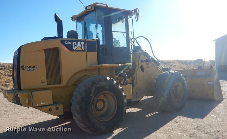 image for item HU9338 2011 Caterpillar 930H  high lift wheel loader