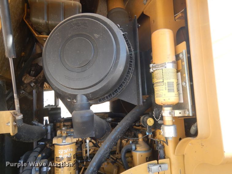 image for item HU9338 2011 Caterpillar 930H  high lift wheel loader