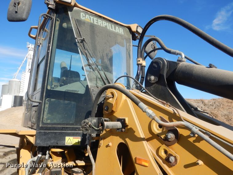 image for item HU9338 2011 Caterpillar 930H  high lift wheel loader