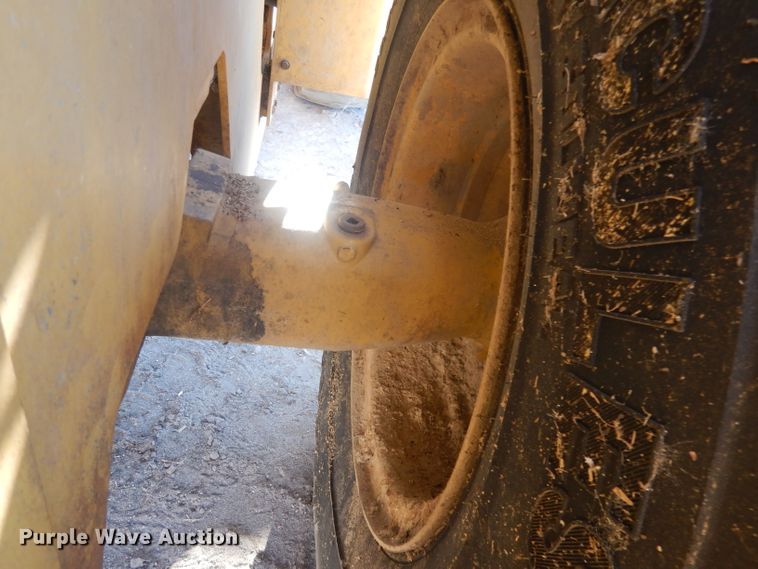 image for item HU9338 2011 Caterpillar 930H  high lift wheel loader