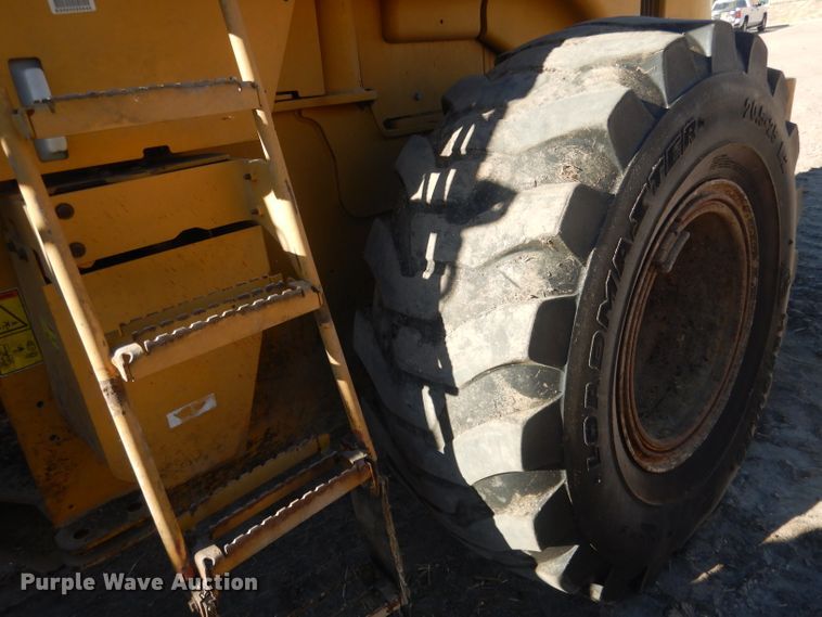 image for item HU9338 2011 Caterpillar 930H  high lift wheel loader