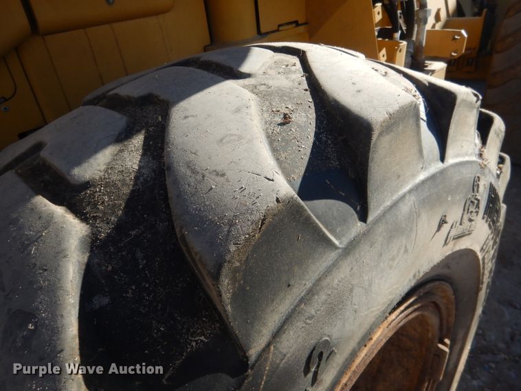 image for item HU9338 2011 Caterpillar 930H  high lift wheel loader