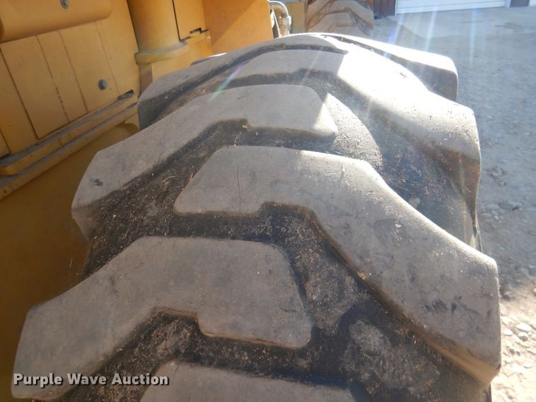 image for item HU9338 2011 Caterpillar 930H  high lift wheel loader