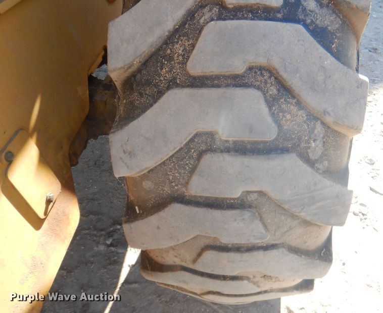image for item HU9338 2011 Caterpillar 930H  high lift wheel loader