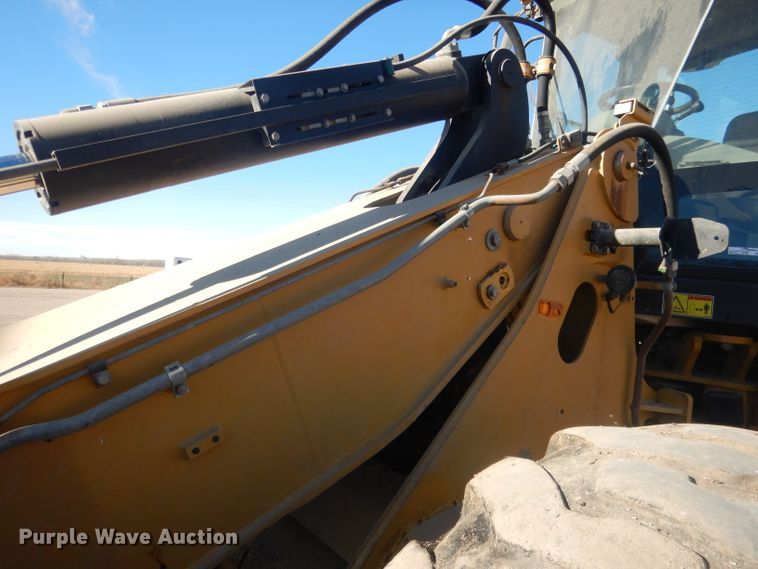 image for item HU9338 2011 Caterpillar 930H  high lift wheel loader