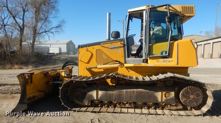image for item HU9359 2012 John Deere 750J  dozer