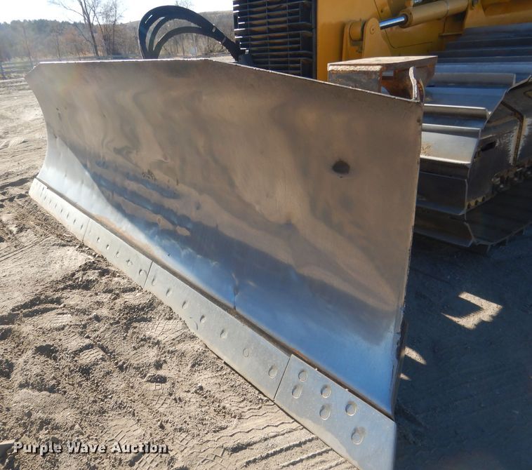 image for item HU9359 2012 John Deere 750J  dozer