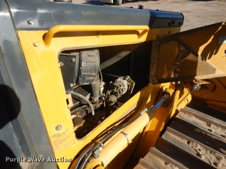 image for item HU9359 2012 John Deere 750J  dozer