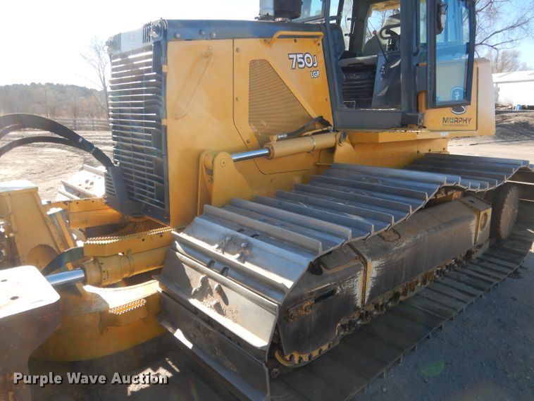 image for item HU9359 2012 John Deere 750J  dozer