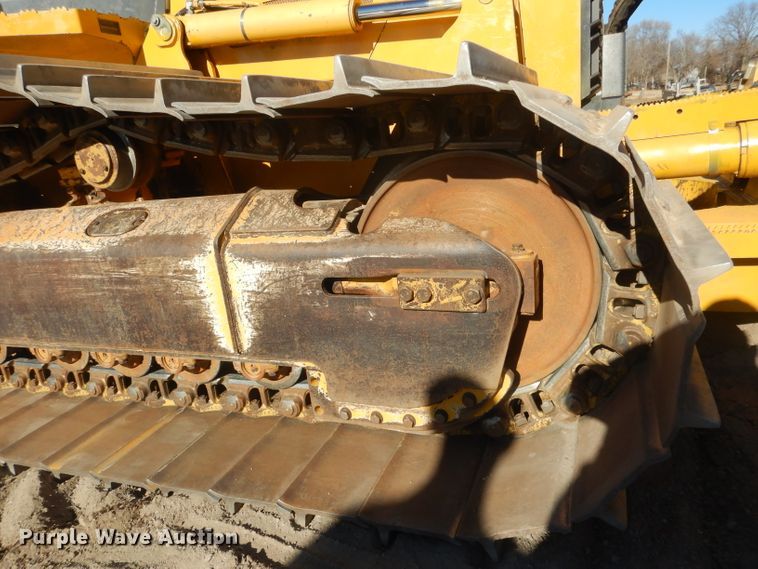image for item HU9359 2012 John Deere 750J  dozer