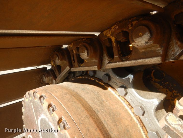 image for item HU9359 2012 John Deere 750J  dozer